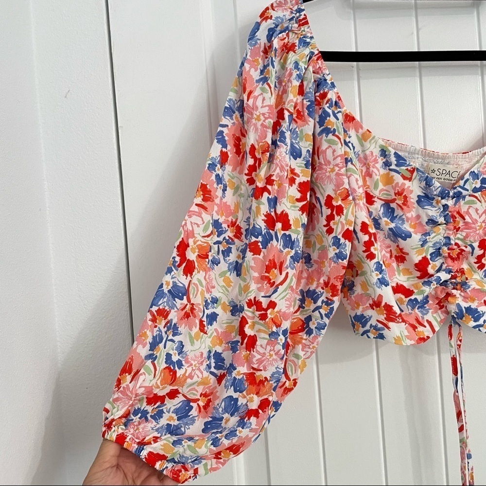 NWT L*Space Long Sleeves Cropped Floral Farryn Top - Picture 3 of 7